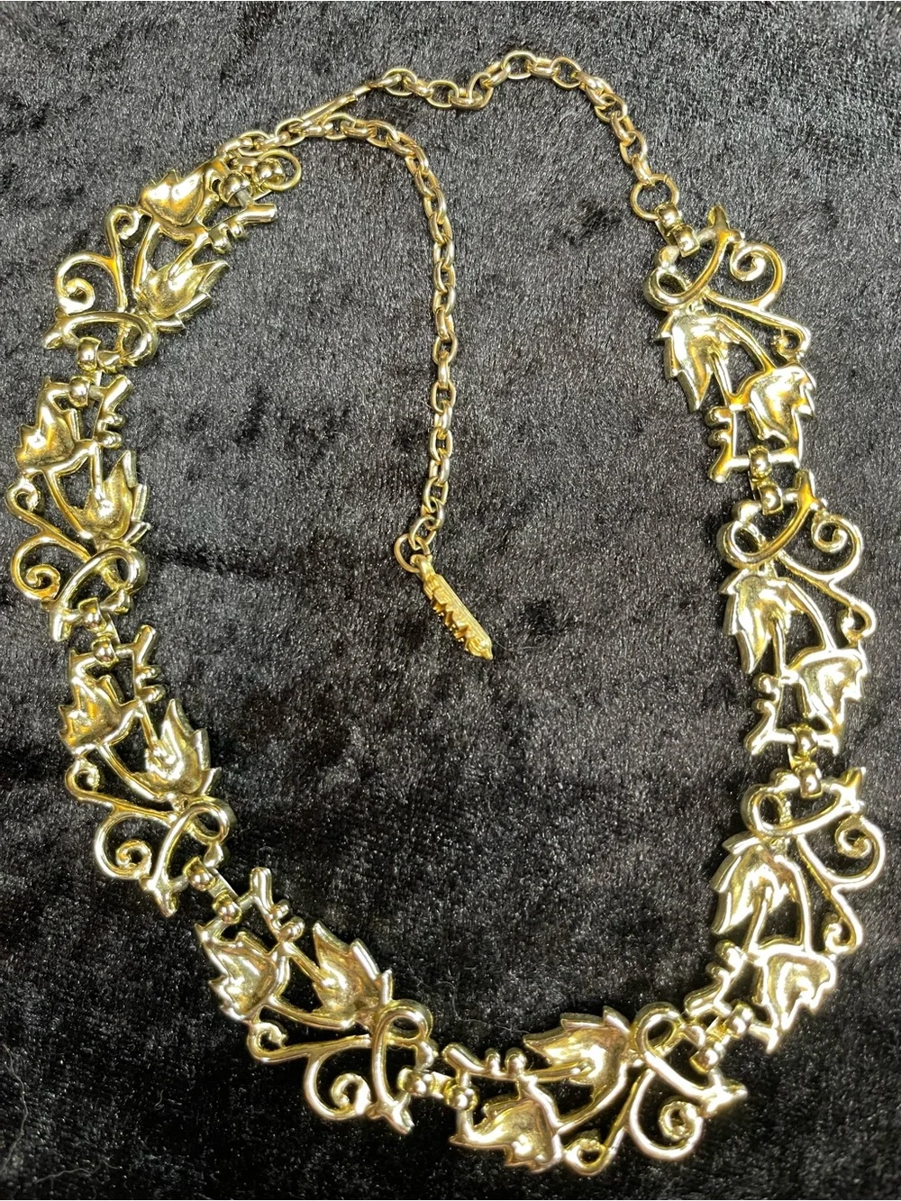Vintage Tara whispering leaves choker